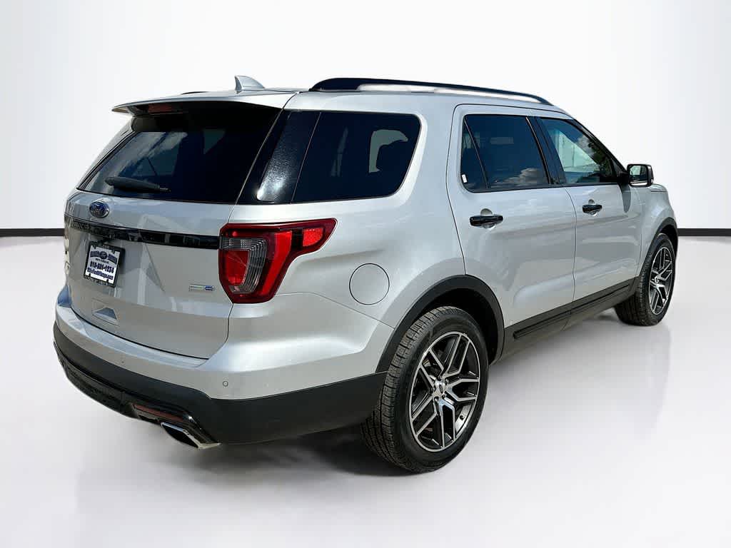2016 Ford Explorer Sport 25