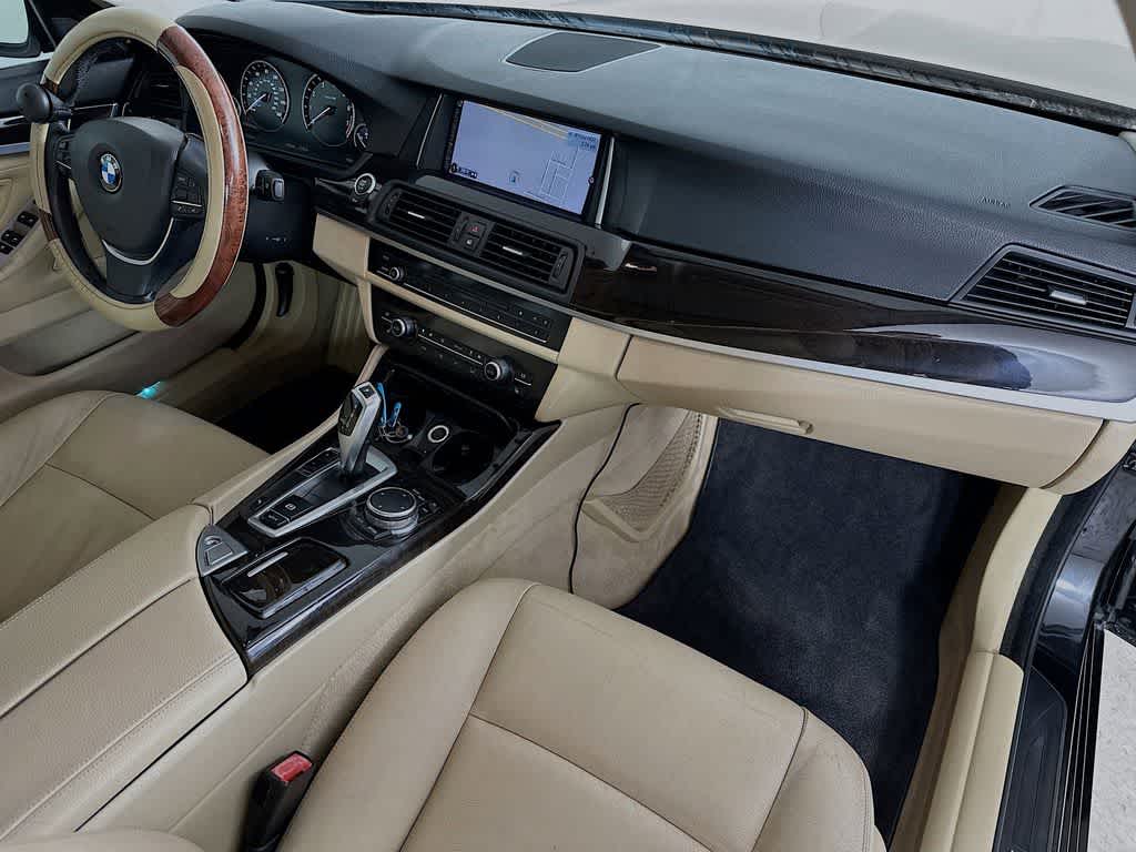 Thumbnail: 2015 BMW 5 Series - 33