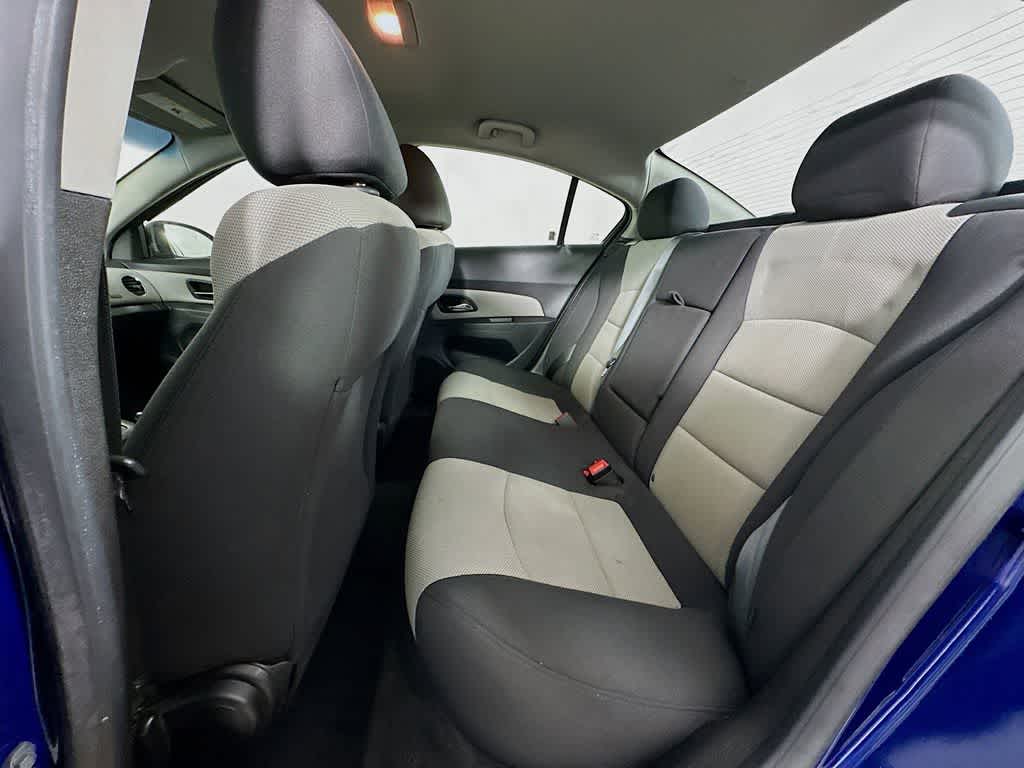 Thumbnail: 2013 Chevrolet Cruze - 13