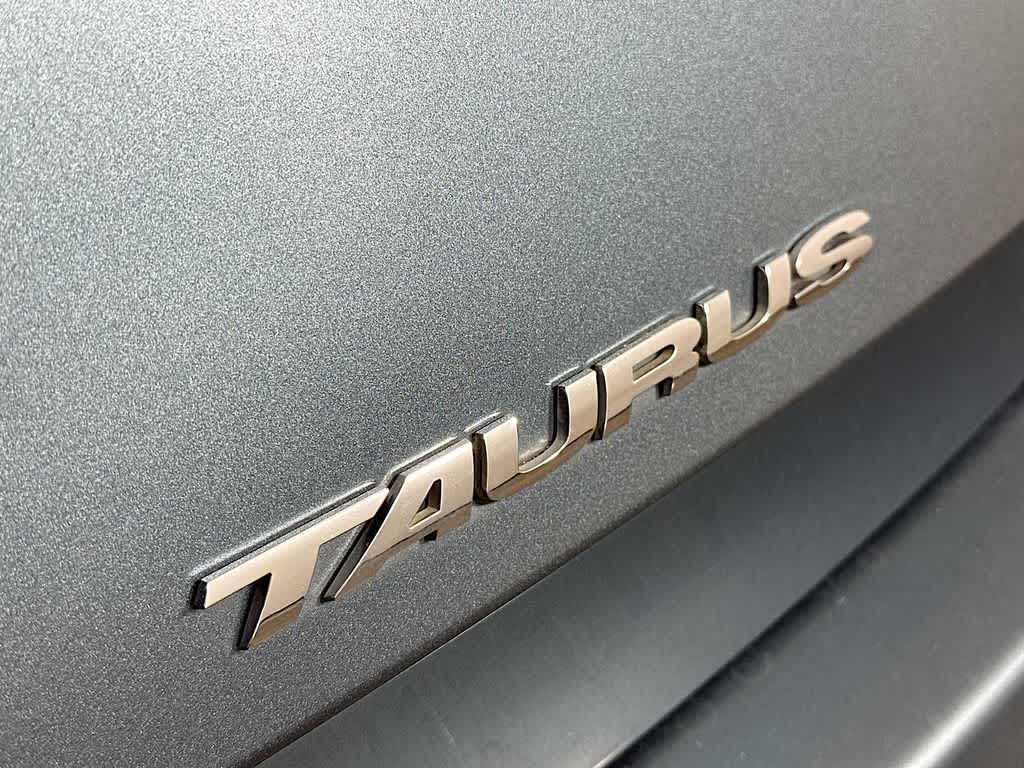 Thumbnail: 2010 Ford Taurus - 7