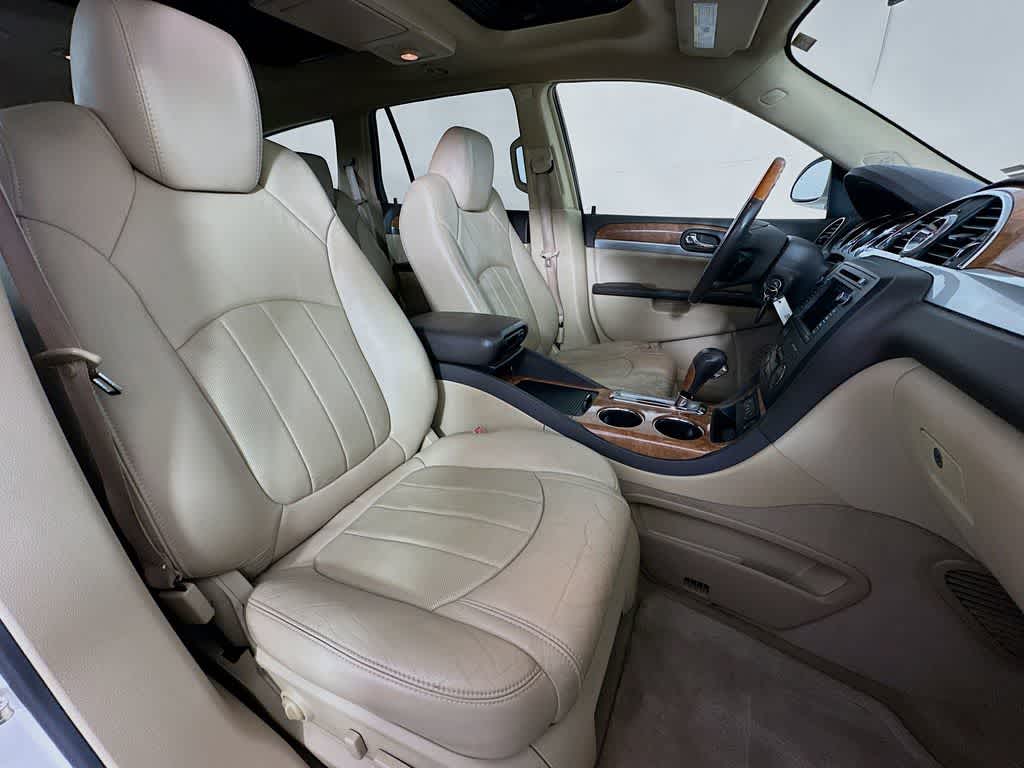 Thumbnail: 2010 Buick Enclave - 15