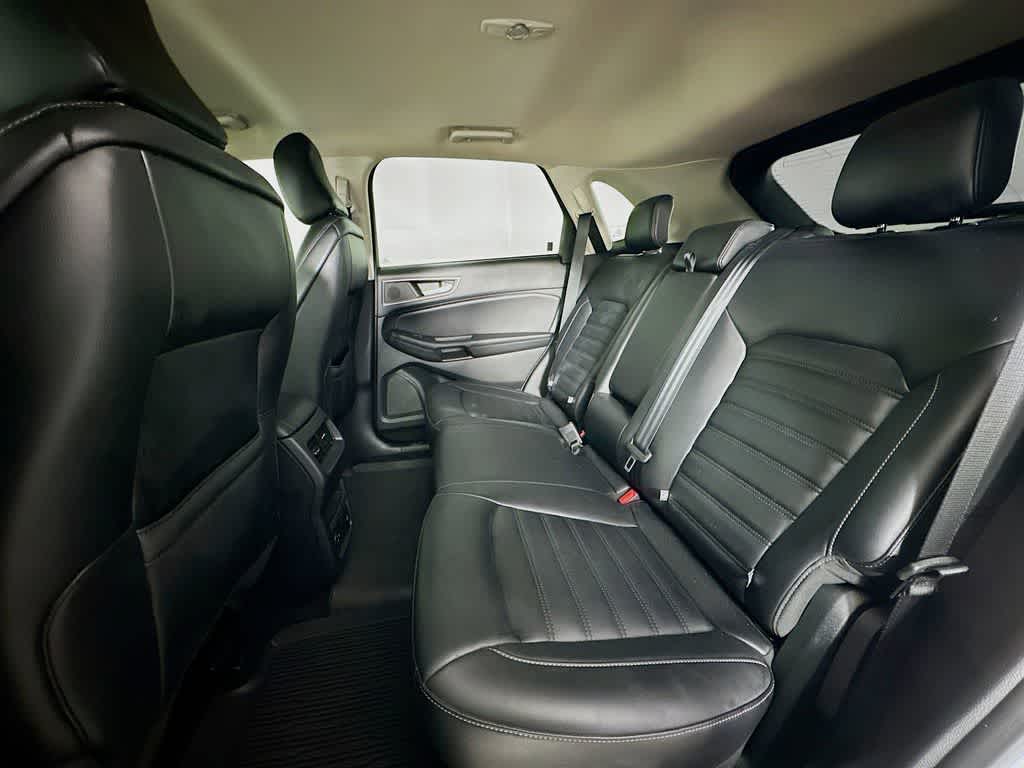 Thumbnail: 2022 Ford Edge - 14