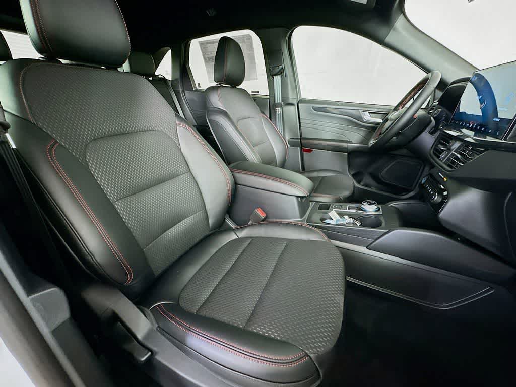 Thumbnail: 2025 Ford Escape - 15