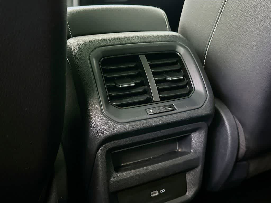 Thumbnail: 2022 Volkswagen Taos - 13