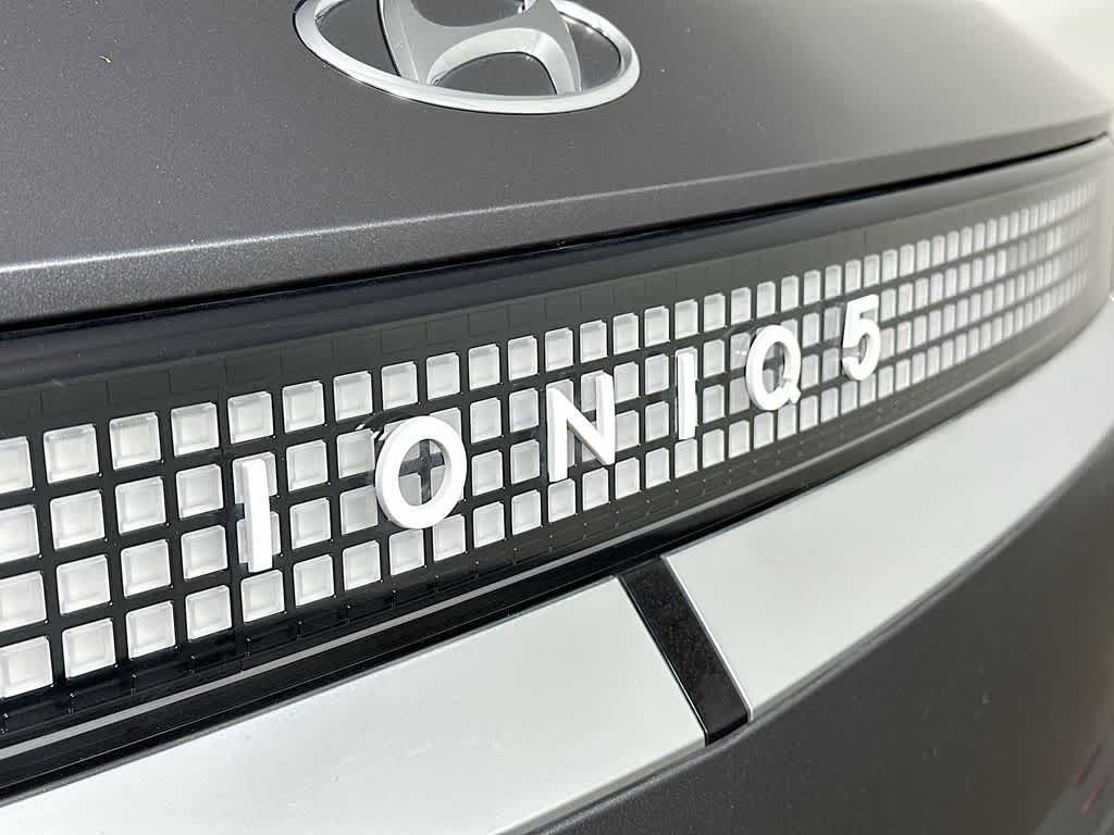 Thumbnail: 2022 Hyundai Ioniq 5 - 7