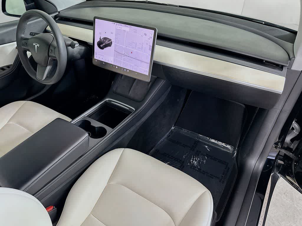 Thumbnail: 2022 Tesla Model Y - 33