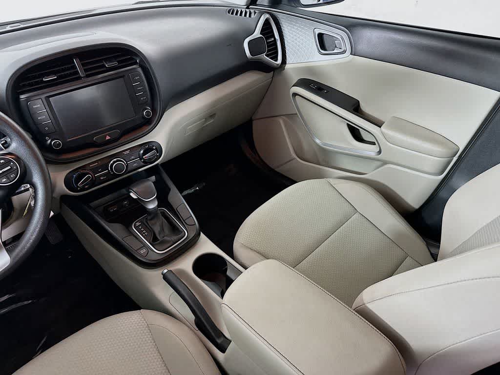 Thumbnail: 2023 Kia Soul - 11