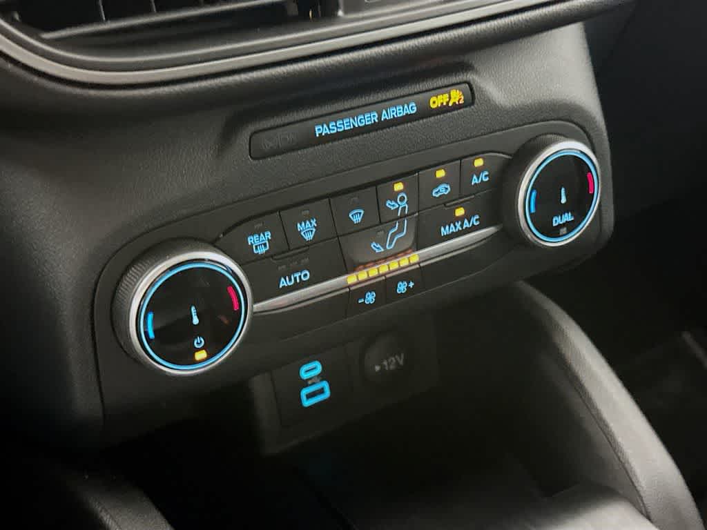 Thumbnail: 2023 Ford Escape - 18