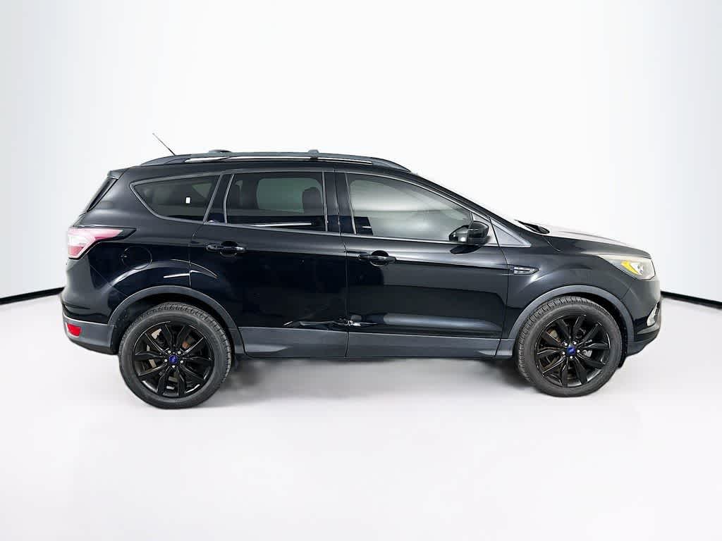 Thumbnail: 2017 Ford Escape - 26