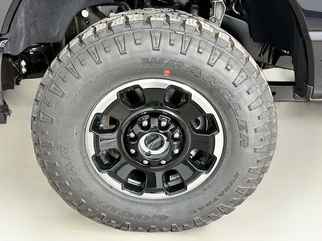 Thumbnail: 2025 Ford F-250 - 8