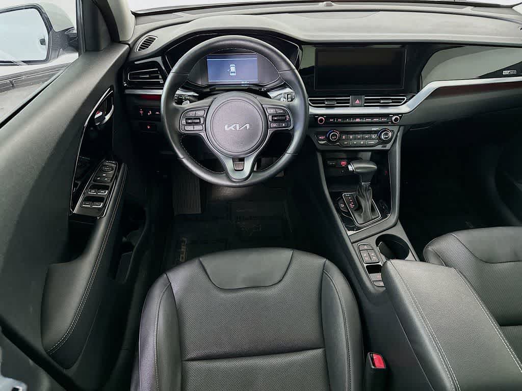 Thumbnail: 2022 Kia Niro - 10