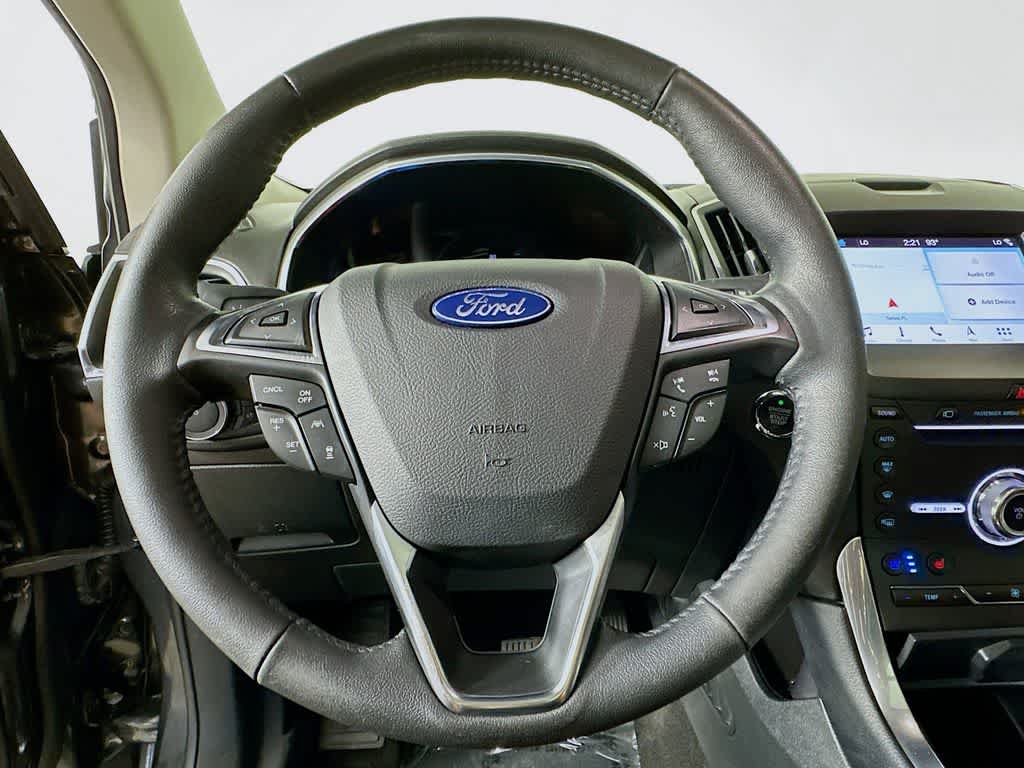 Thumbnail: 2019 Ford Edge - 16