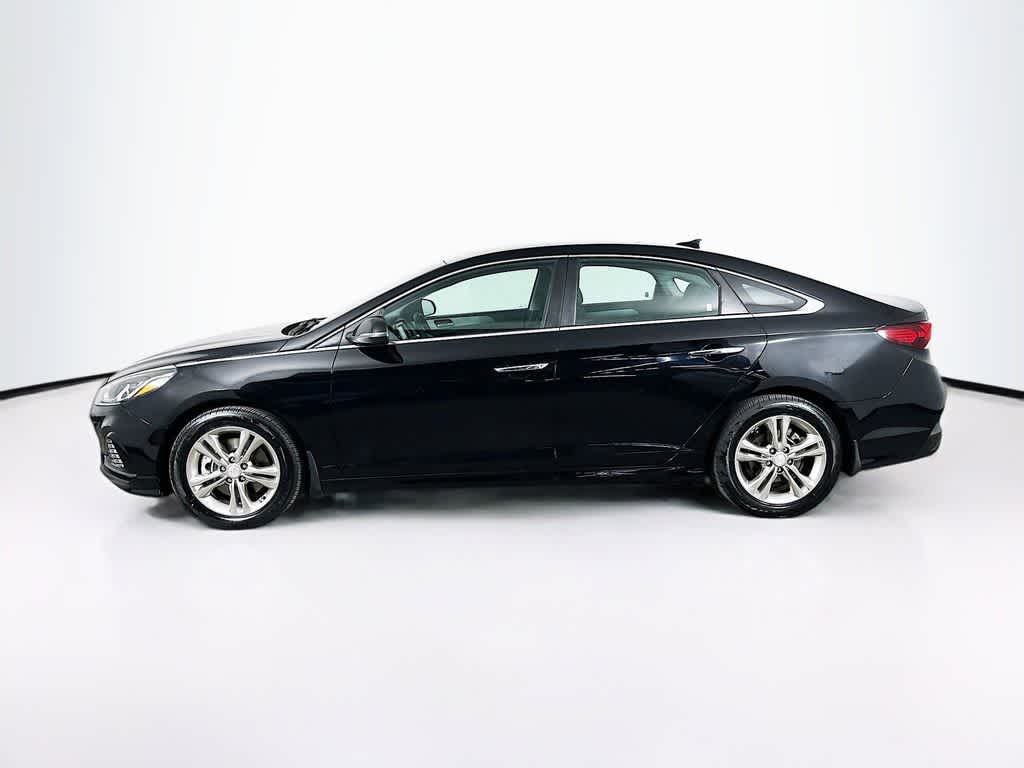 Thumbnail: 2019 Hyundai Sonata - 2