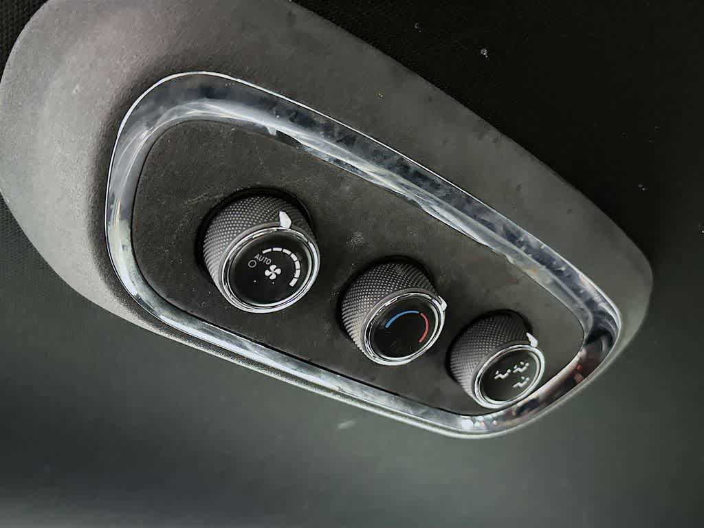 Thumbnail: 2019 Dodge Durango - 13