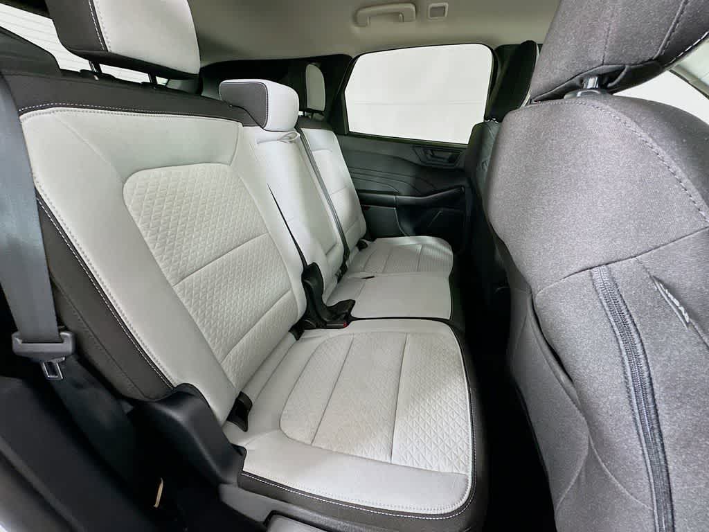 Thumbnail: 2024 Ford Escape - 31