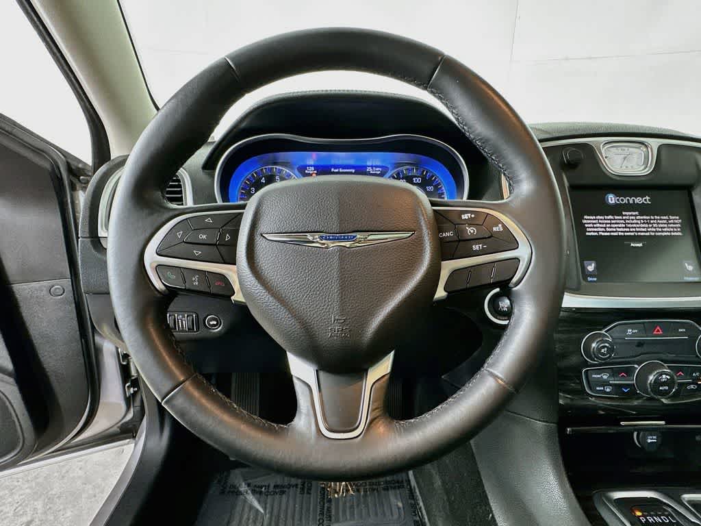 Thumbnail: 2015 Chrysler 300 - 16