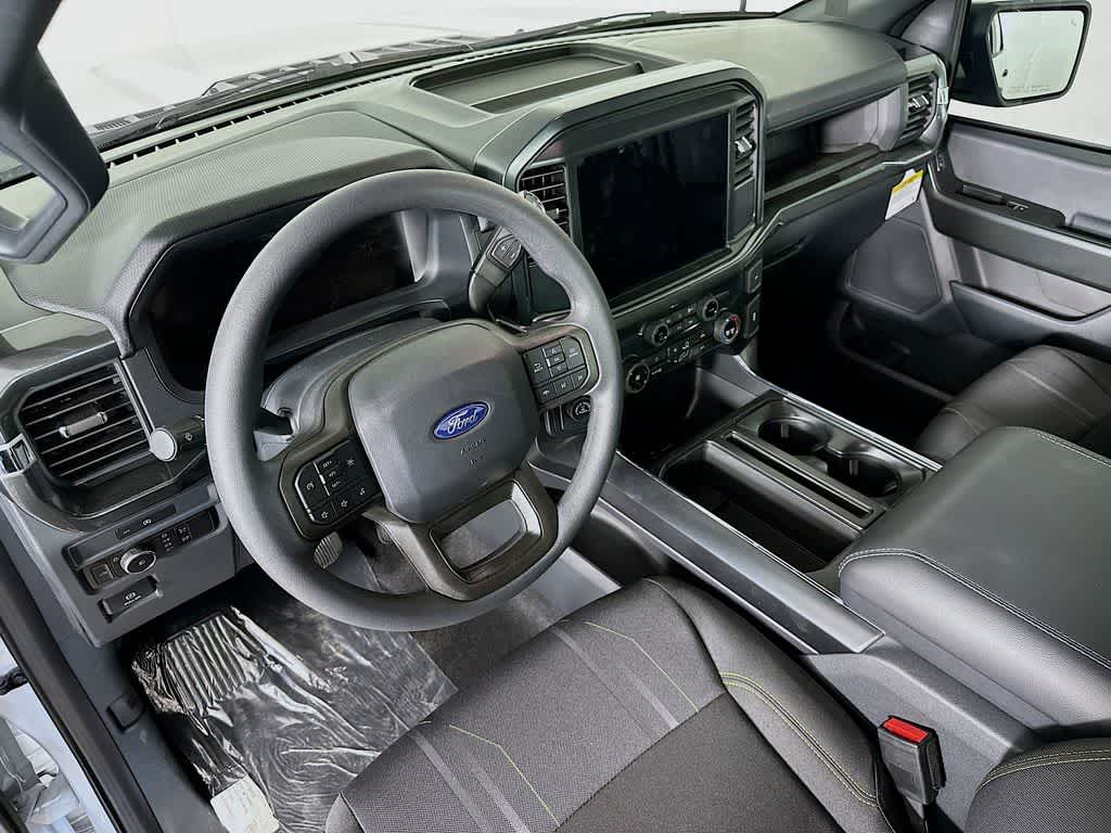2025 Ford F-150 STX 2