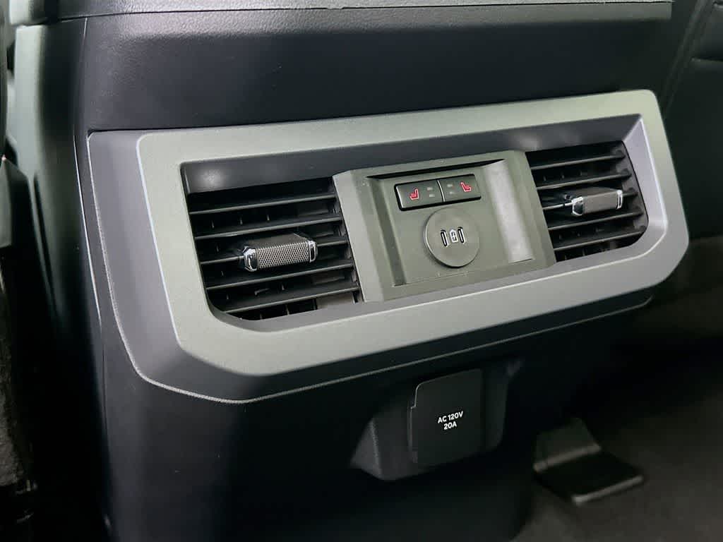 2025 Ford F-250  13