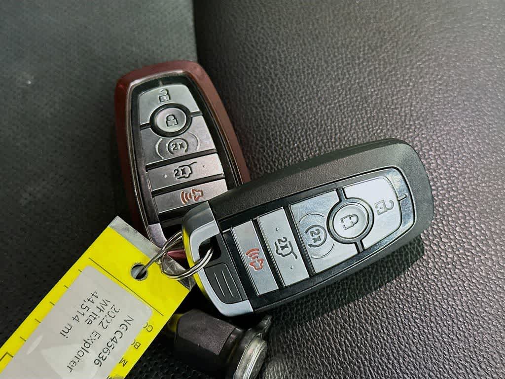 Thumbnail: 2022 Ford Explorer - 22