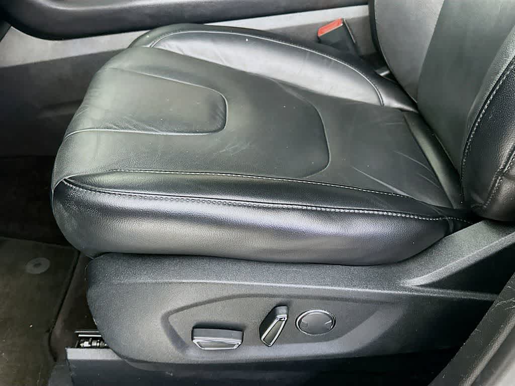 Thumbnail: 2017 Ford Edge - 30