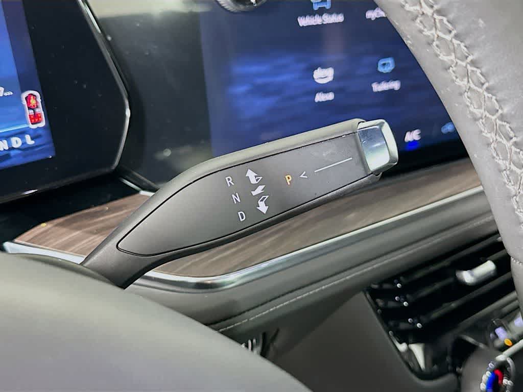 Thumbnail: 2025 Chevrolet Tahoe - 19