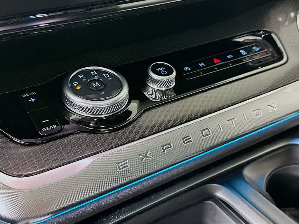 Thumbnail: 2026 Ford Expedition - 18