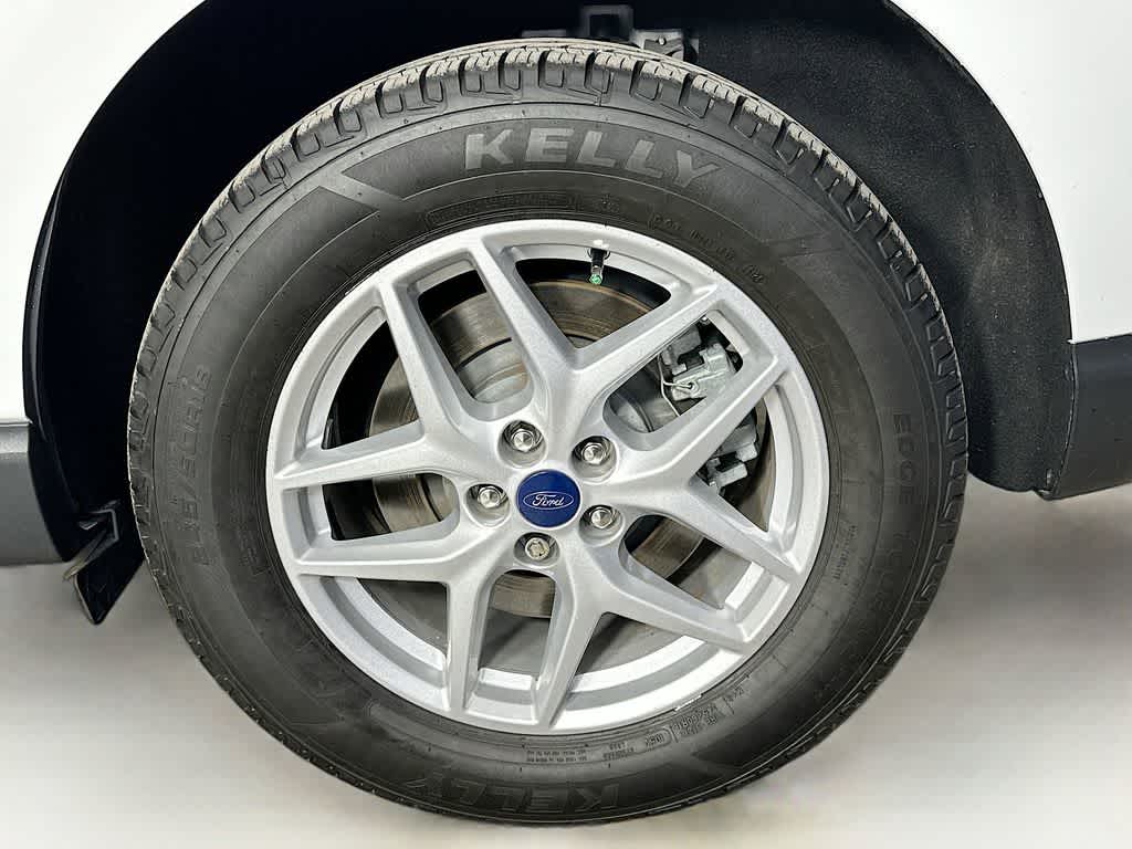 Thumbnail: 2022 Ford Edge - 8