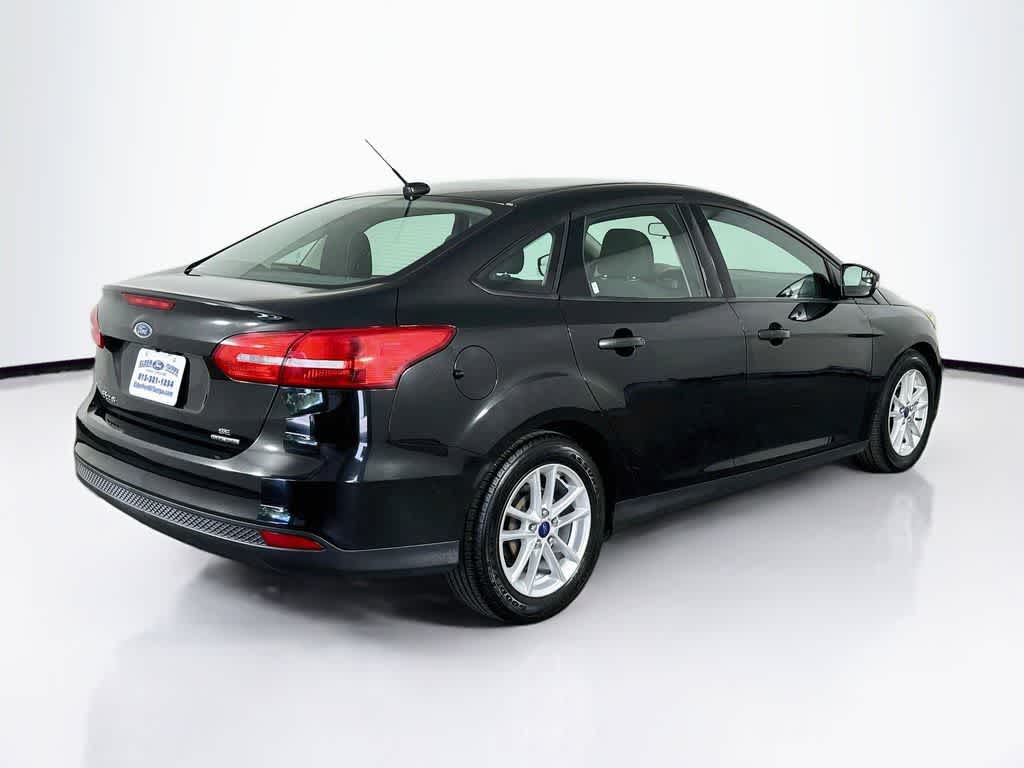 Thumbnail: 2015 Ford Focus - 24