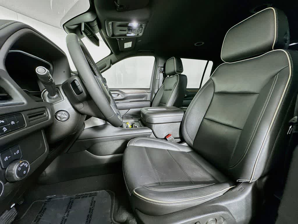 Thumbnail: 2023 Chevrolet Suburban - 12