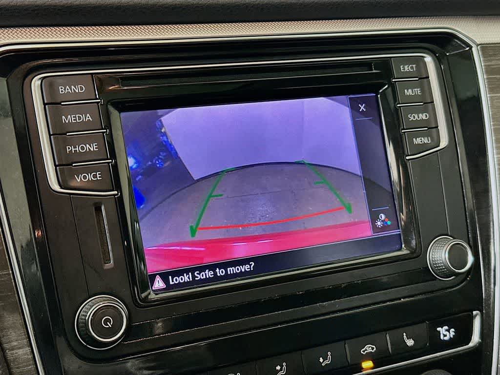 Thumbnail: 2016 Volkswagen Passat - 28