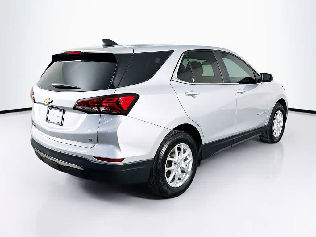Thumbnail: 2022 Chevrolet Equinox - 25