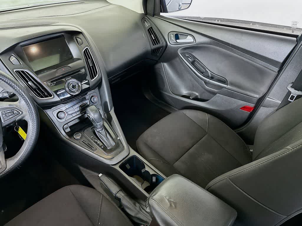 Thumbnail: 2017 Ford Focus - 11