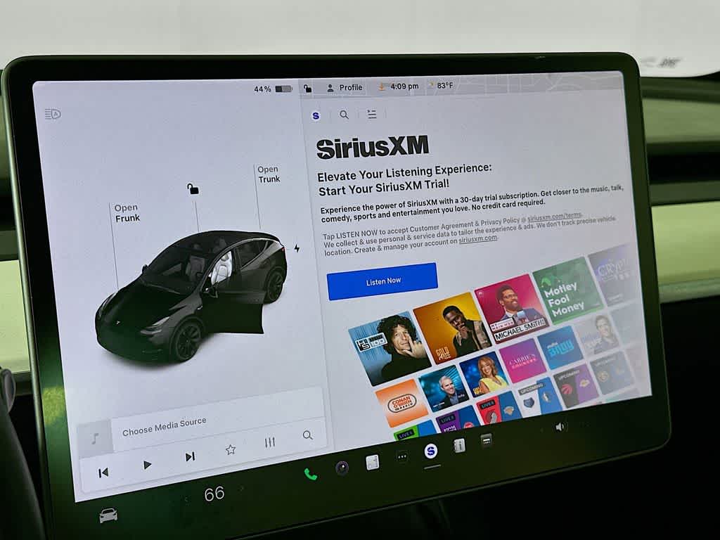 Thumbnail: 2022 Tesla Model Y - 17