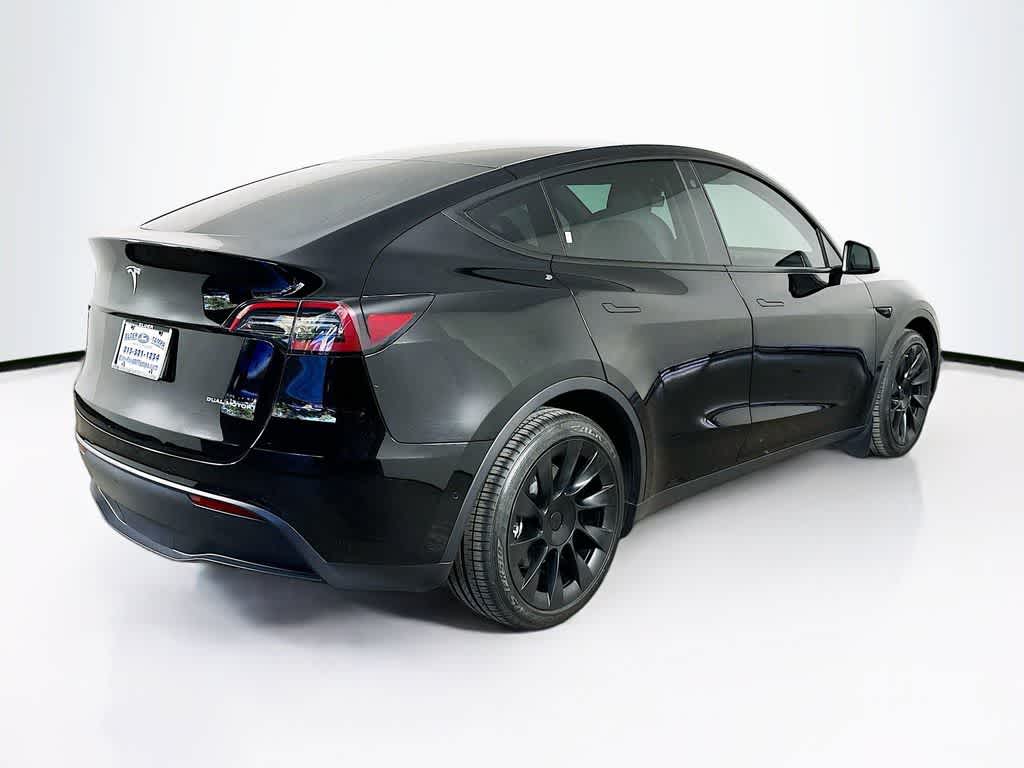 Thumbnail: 2022 Tesla Model Y - 25