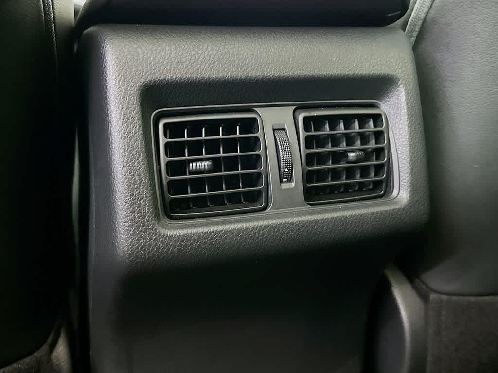 Thumbnail: 2021 Toyota Camry - 13