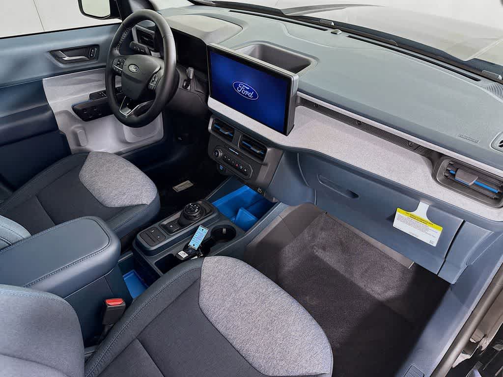 Thumbnail: 2025 Ford Maverick - 31