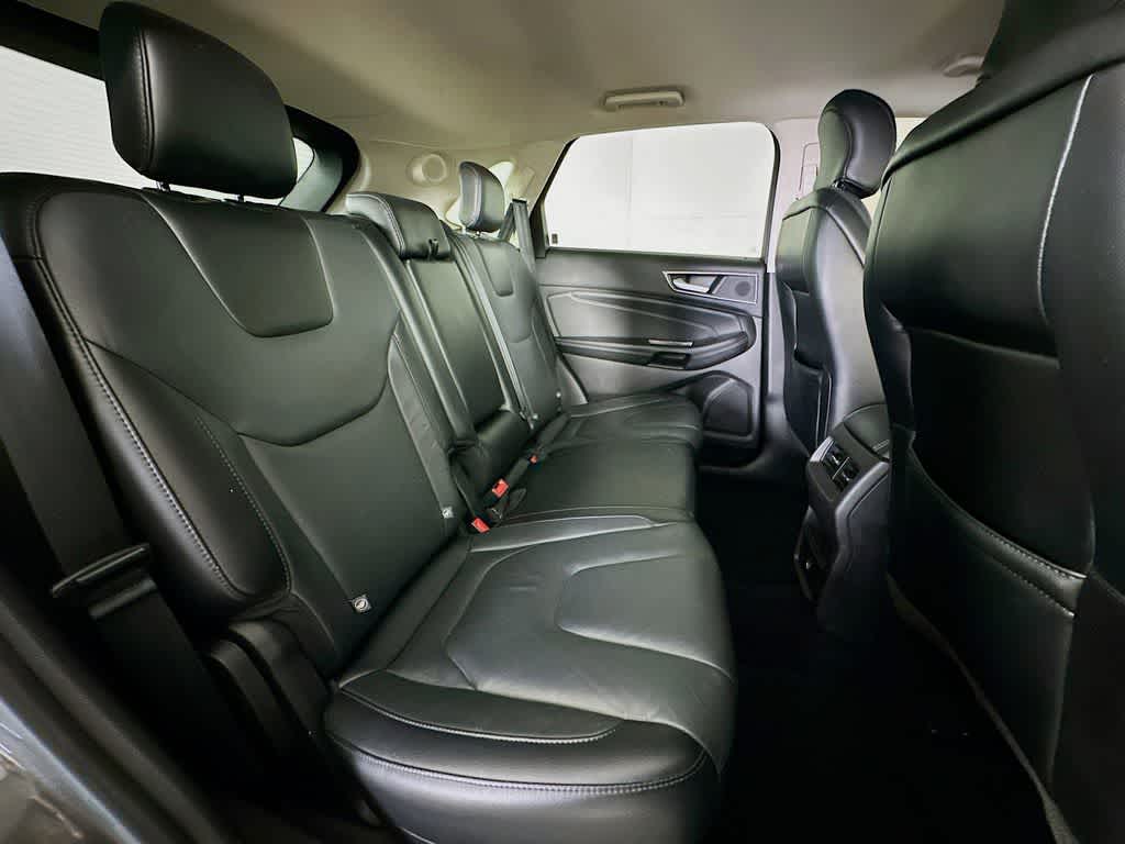 Thumbnail: 2017 Ford Edge - 31