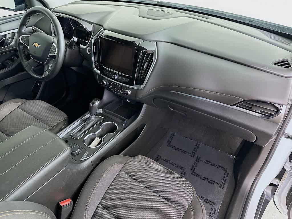 Thumbnail: 2019 Chevrolet Traverse - 32