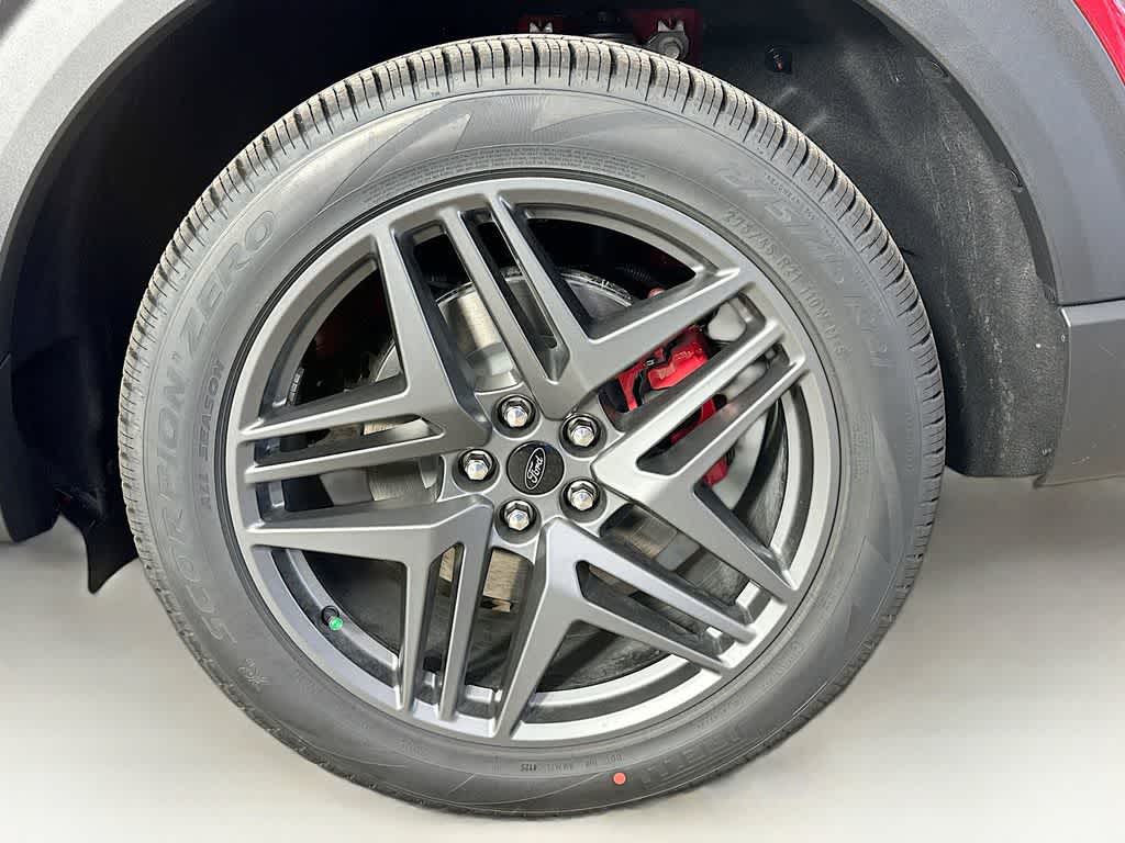 Thumbnail: 2026 Ford Explorer - 8