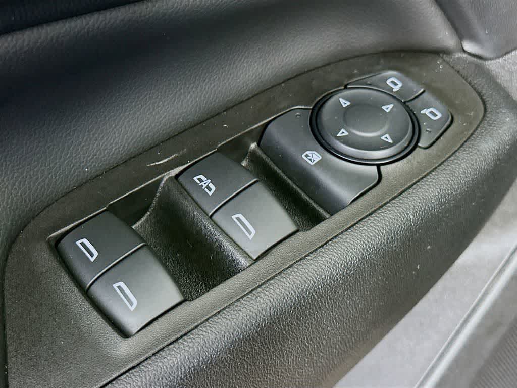 Thumbnail: 2022 Chevrolet Equinox - 28