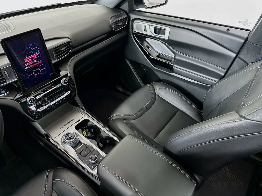 Thumbnail: 2022 Ford Explorer - 11