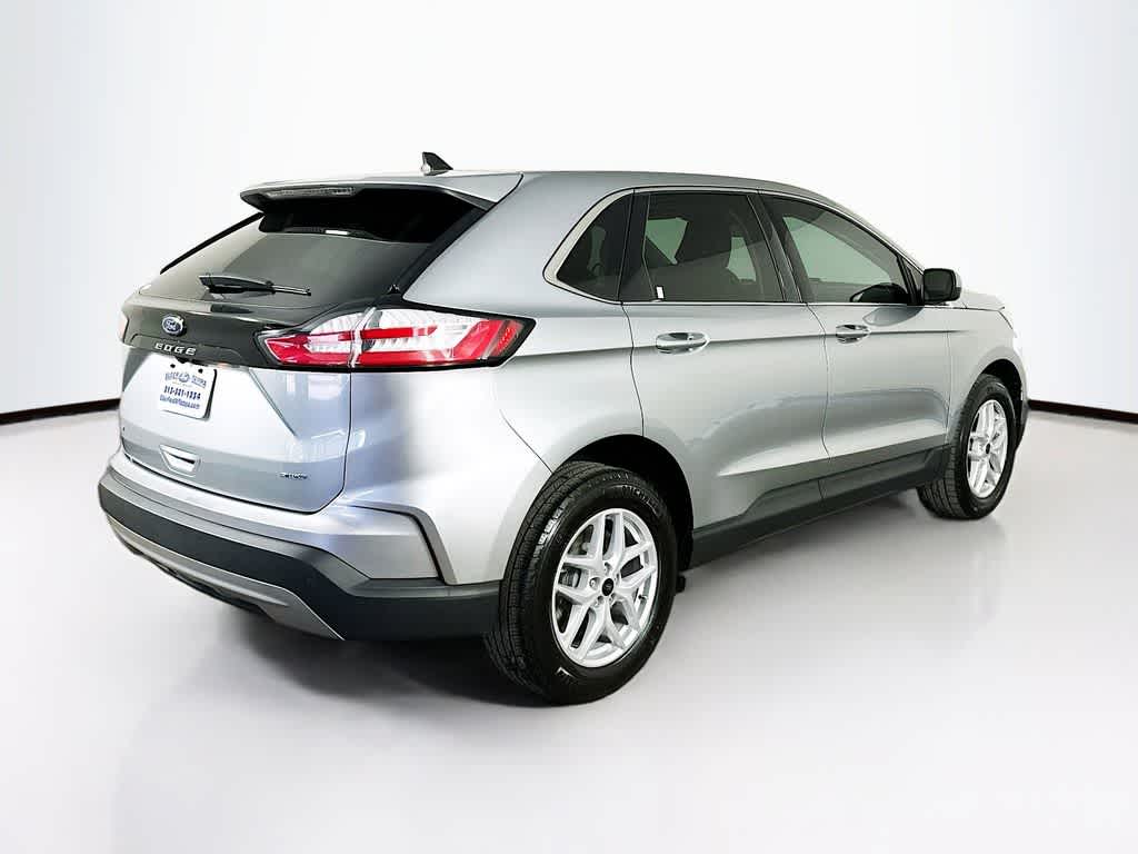 Thumbnail: 2024 Ford Edge - 24