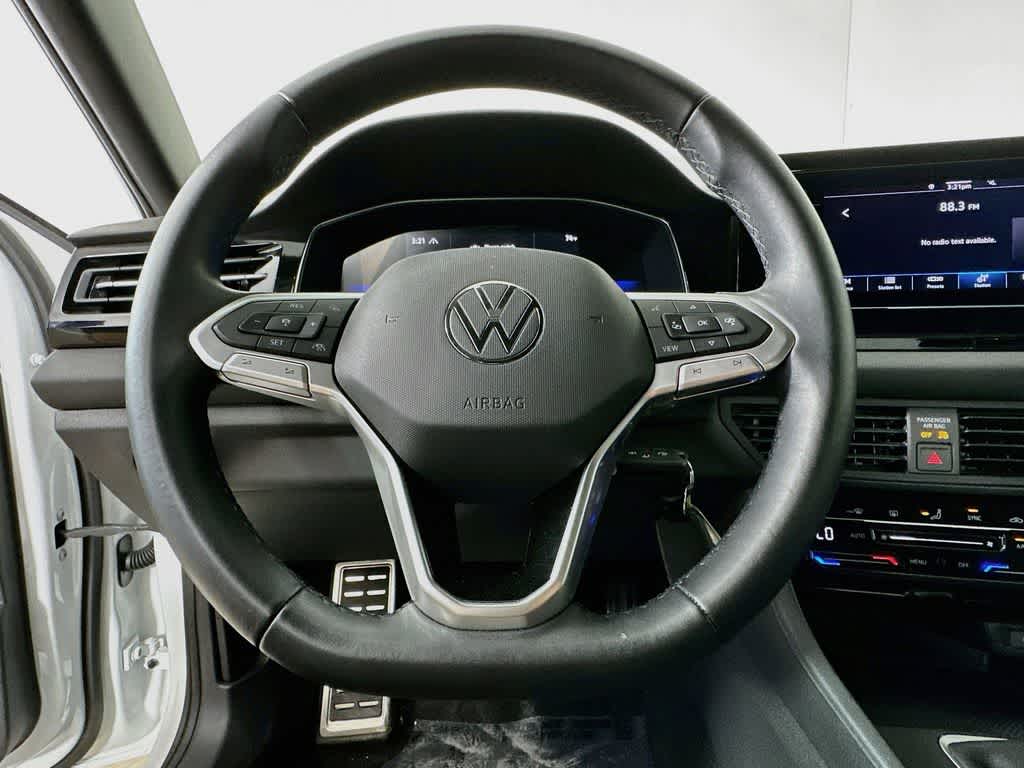 Thumbnail: 2025 Volkswagen Jetta - 14