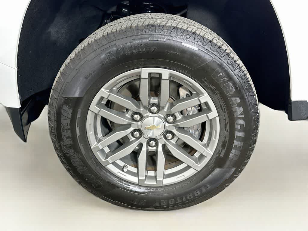 Thumbnail: 2023 Chevrolet Colorado - 8