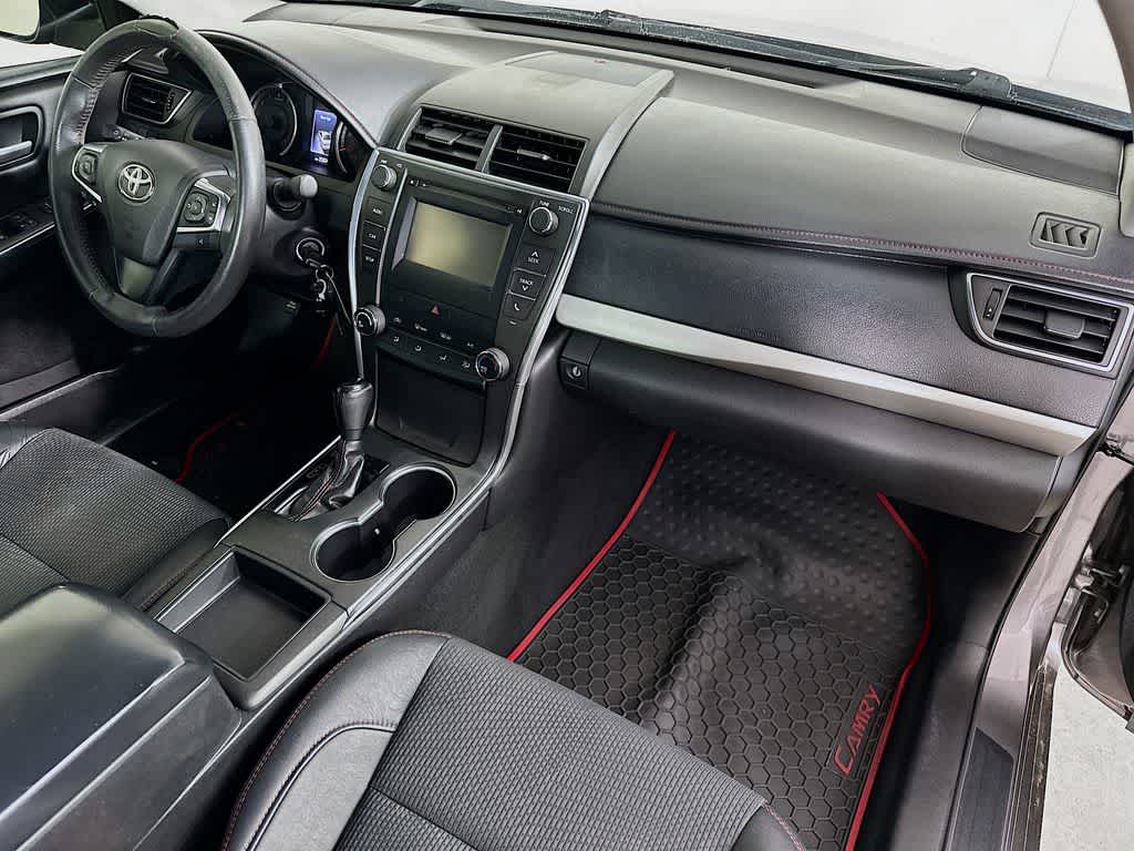 Thumbnail: 2017 Toyota Camry - 29