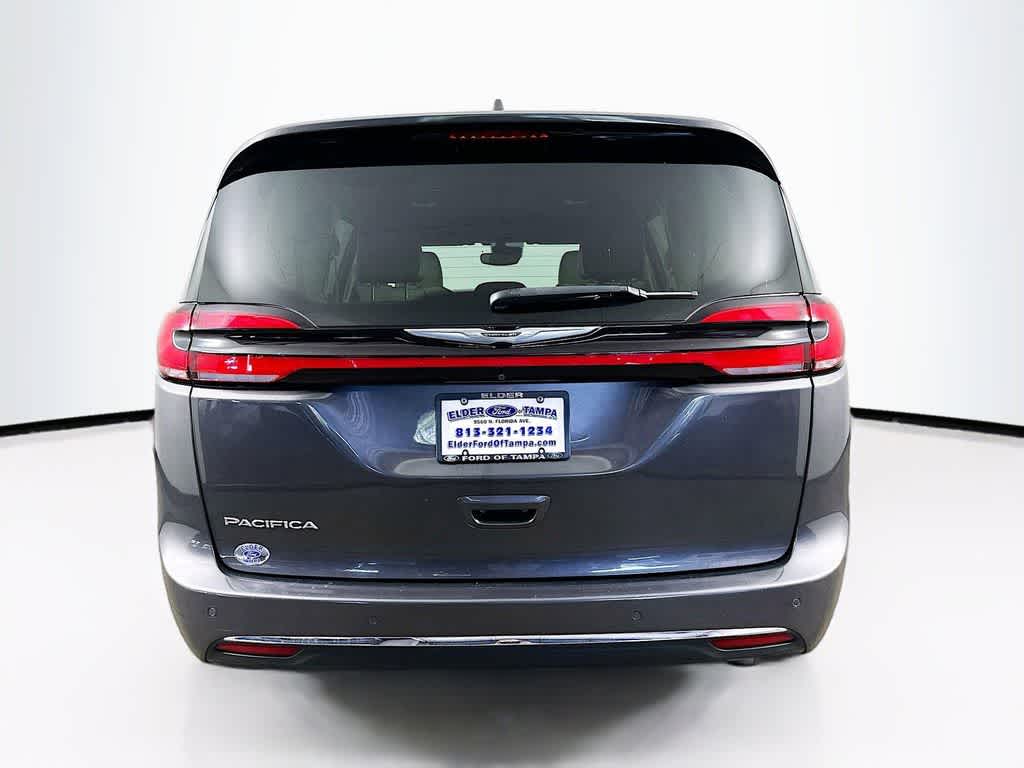 2021 Chrysler Pacifica Touring L 5