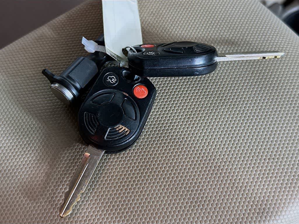 Thumbnail: 2011 Ford Escape - 20