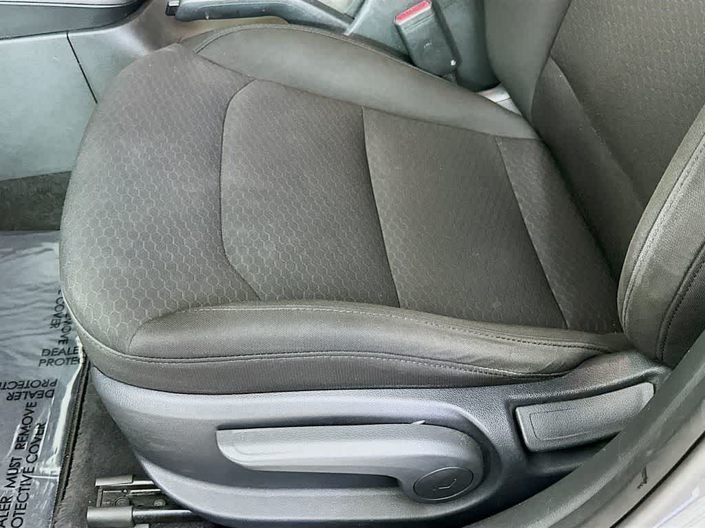 Thumbnail: 2020 Hyundai Elantra - 28