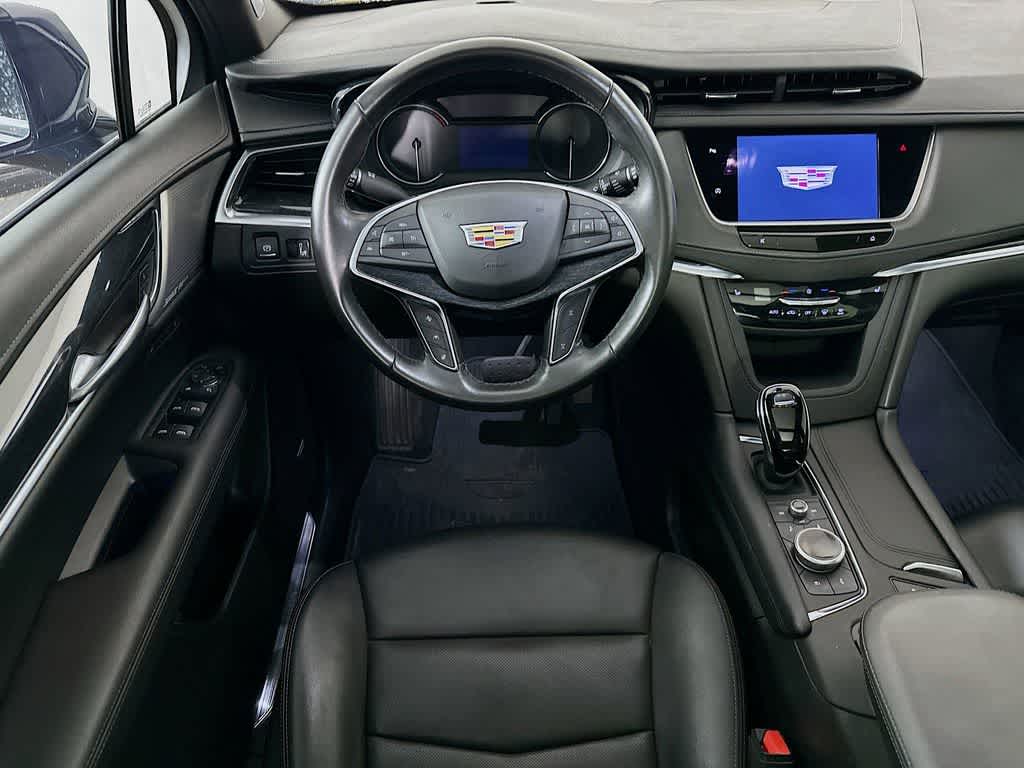 Thumbnail: 2023 Cadillac XT5 - 10