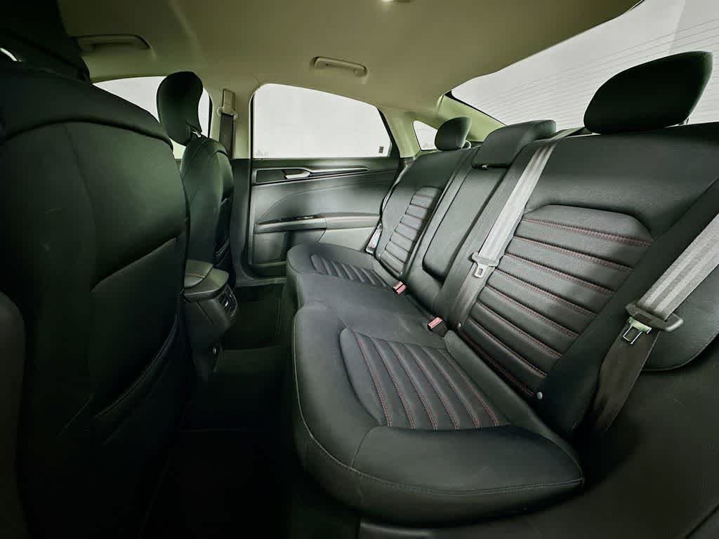 Thumbnail: 2013 Ford Fusion - 13